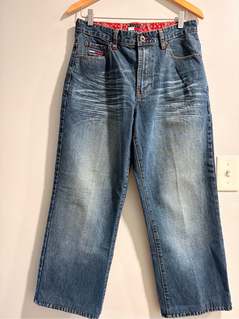 Tommy Hilfiger Men's Straight-Leg Washed Blue Jeans
